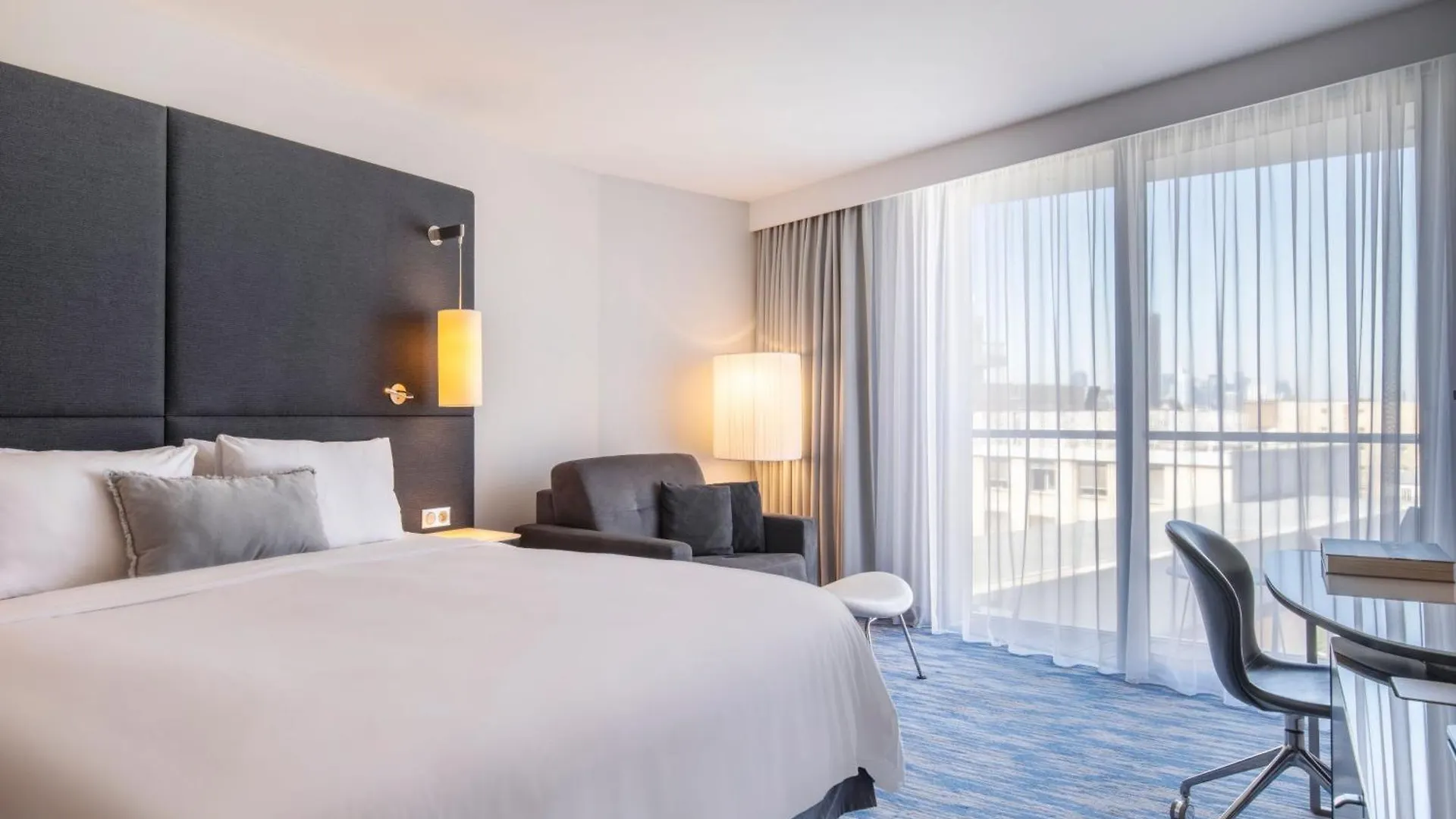Renaissance Paris Arc De Triomphe Hotel Francia