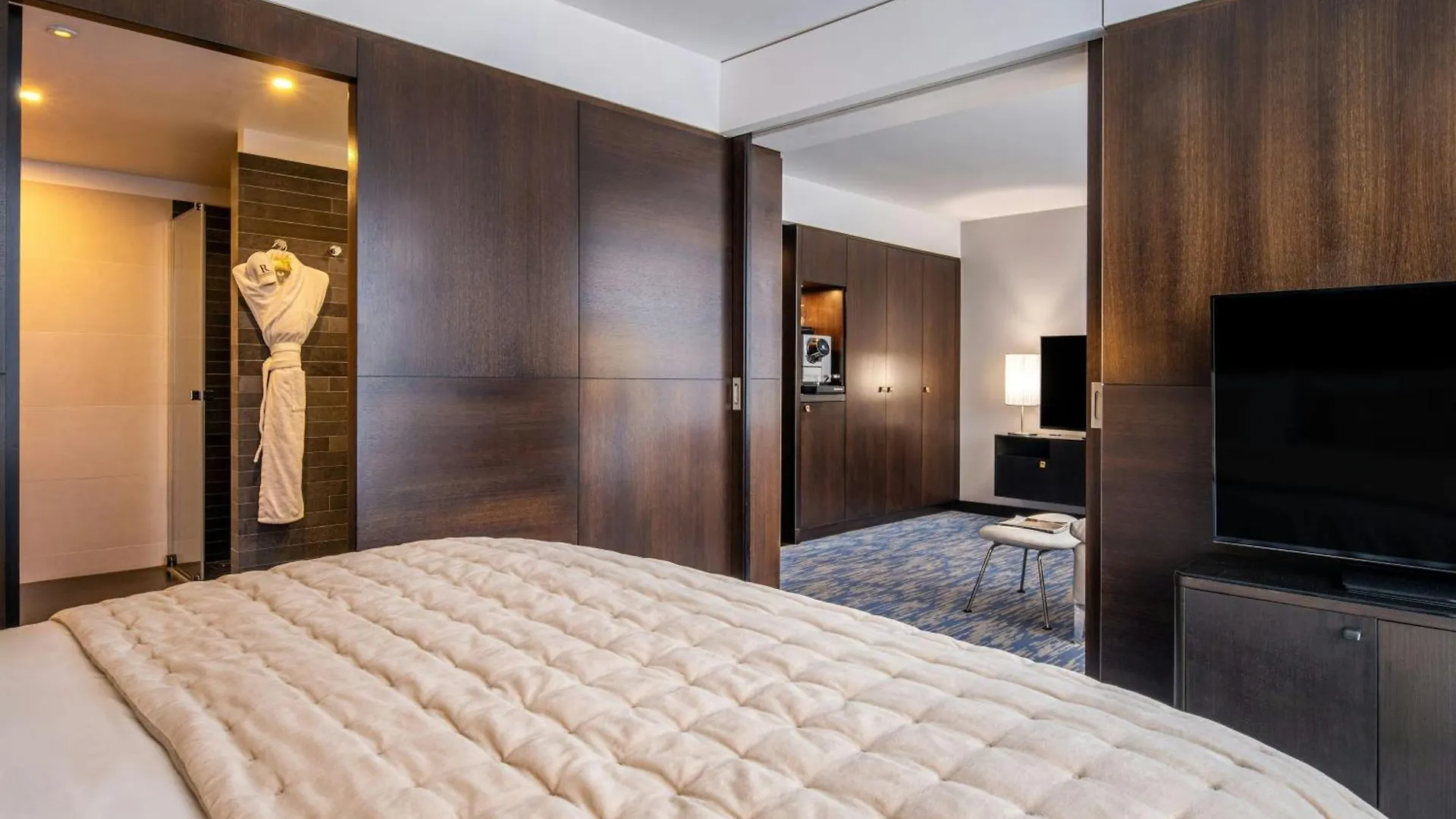 Renaissance Paris Arc De Triomphe Hotel France